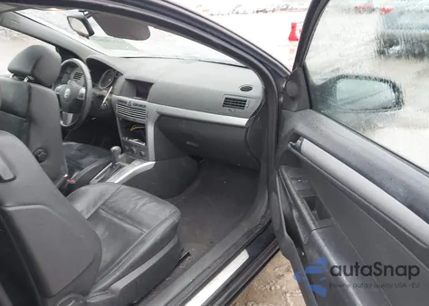 2008 Saturn Astra Xr z USA, uszkodzony, nr VIN W08AT271985115404